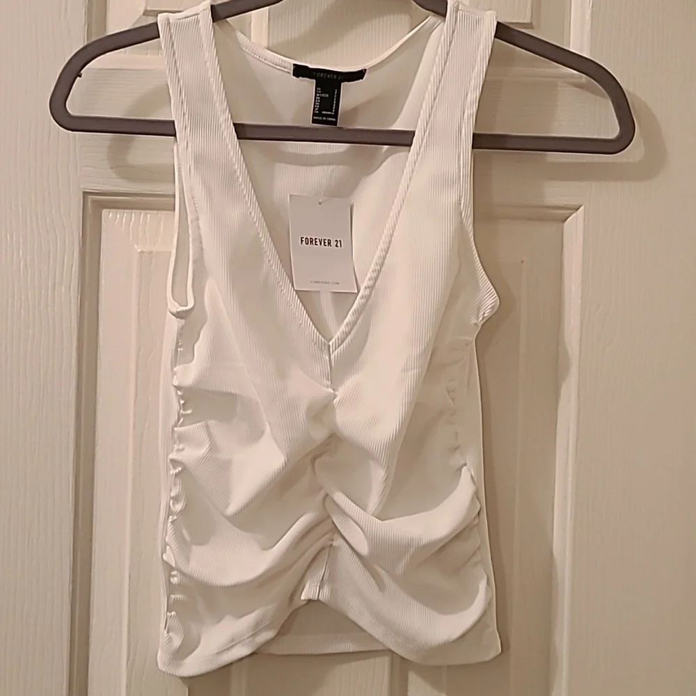 FOREVER 21 WOMENS JUNIOR SIZE WHITE SUMMER TOP SIZE EXTRA SMALL